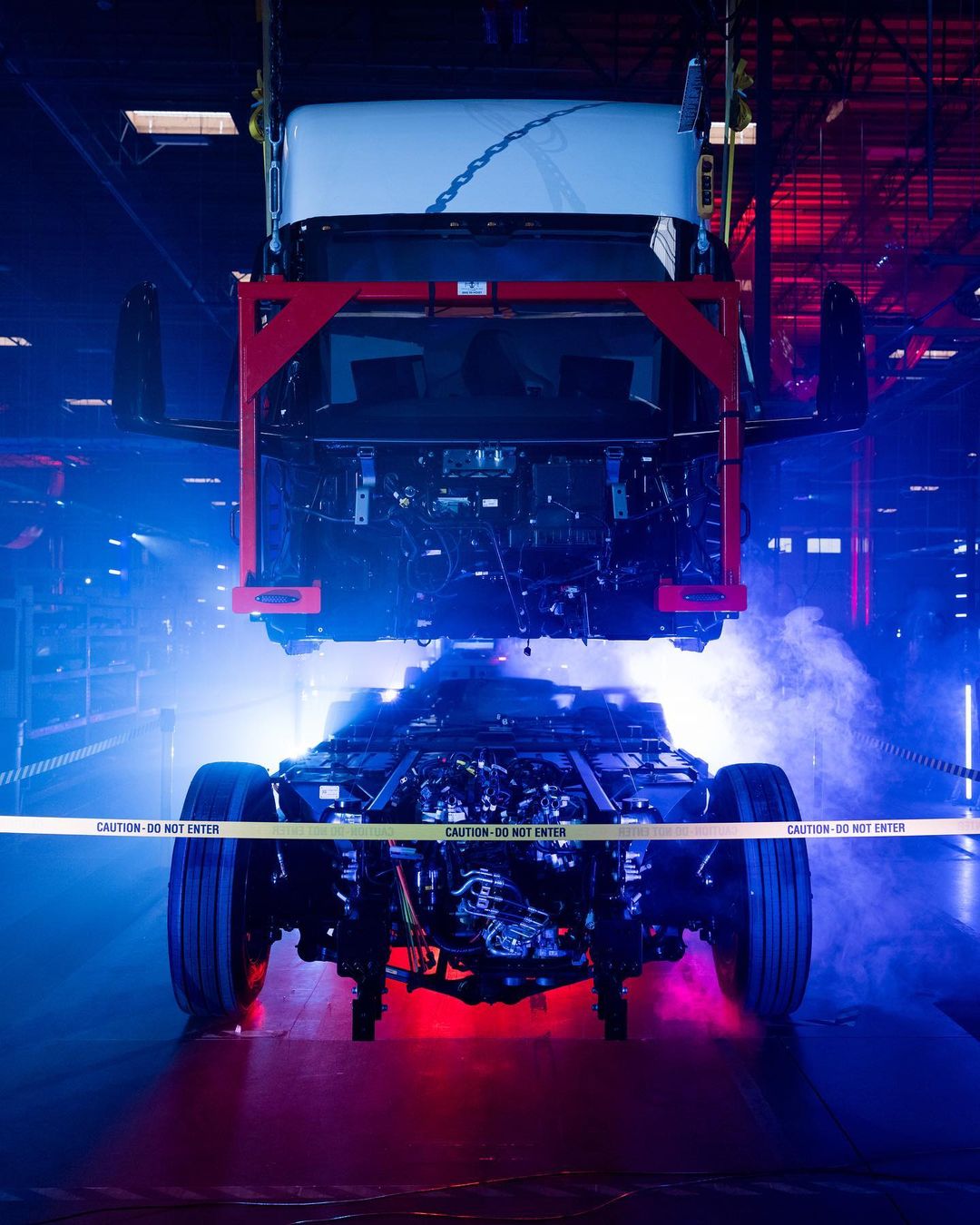 Tesla starts delivering its first electric trucks, after a 3-year delay